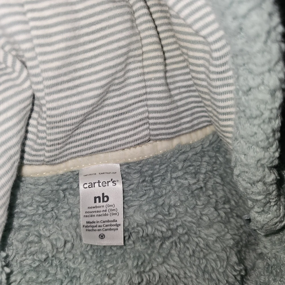 0Carter's Fuzzy Teal Hooded Footie